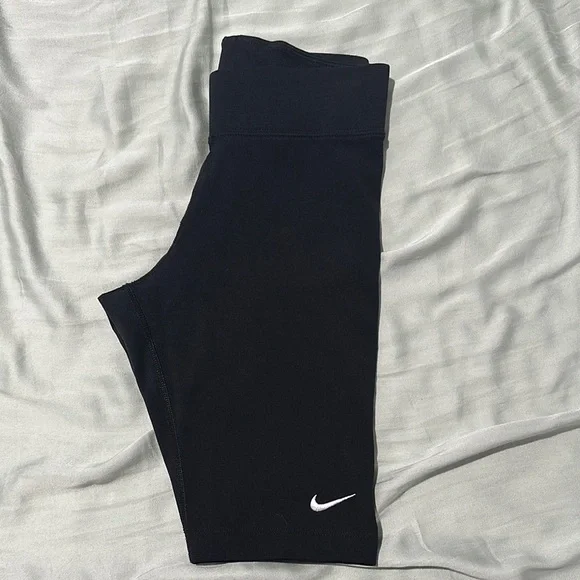 NWOT Nike Athletic Shorts - Picture 4 of 4